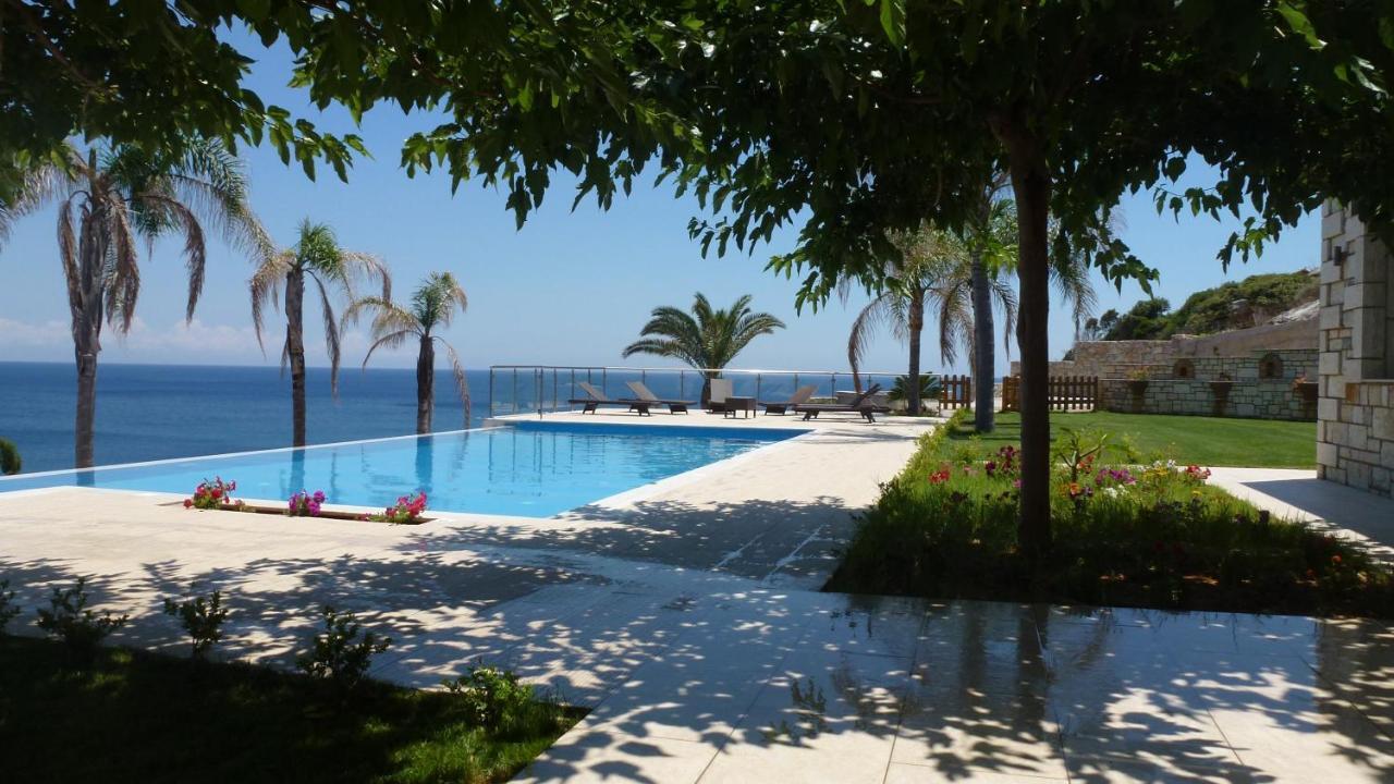 Infinity Blue Villa Koróni Rum bild
